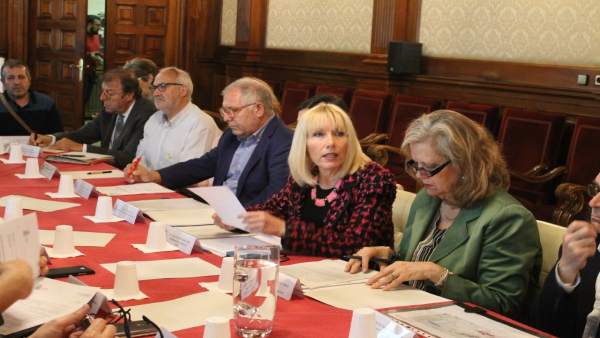 Reunión de la comisión de la campaña de la fruta Reunión de la comisión de la campaña de la fruta