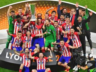 ... Y el 'Niño' levantó la copa