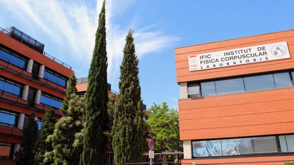 L'IFIC és el primer centre espanyol per impacte científic en física fonamental, segons un estudi especialitzat L'IFIC és el primer centre espanyol per impacte científic en física fonamental, segons un estudi especialitzat