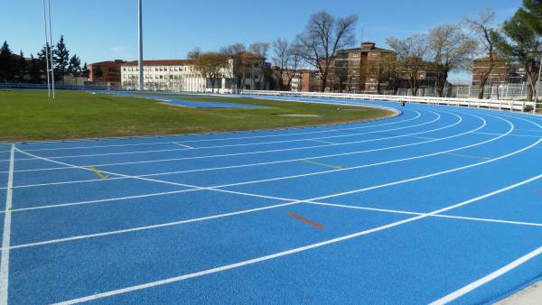 Una pista de atletismo Una pista de atletismo