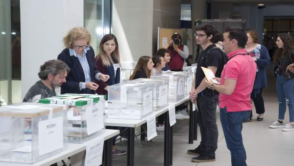 VOTACIONES EN LA UJI VOTACIONES EN LA UJI