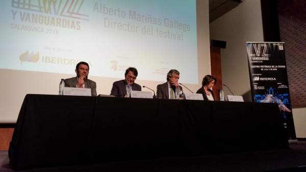 El alcalde de Salamanca, Alfonso Fernández Mañueco, presenta 'Luz y Vanguardias' El alcalde de Salamanca, Alfonso Fernández Mañueco, presenta 'Luz y Vanguardias'