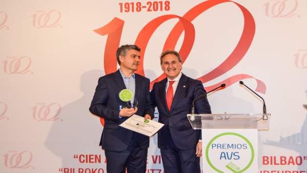 Viviendas de Bilbao recoge el premio de Gestión de Vivienda Social de AVS Viviendas de Bilbao recoge el premio de Gestión de Vivienda Social de AVS