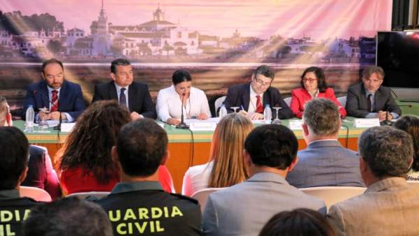 Presentación del Plan Aldea en El Rocío. Presentación del Plan Aldea en El Rocío.