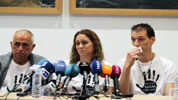 Padres y abuelo de la niña hallada muerta en las vías de Pizarra Padres y abuelo de la niña hallada muerta en las vías de Pizarra