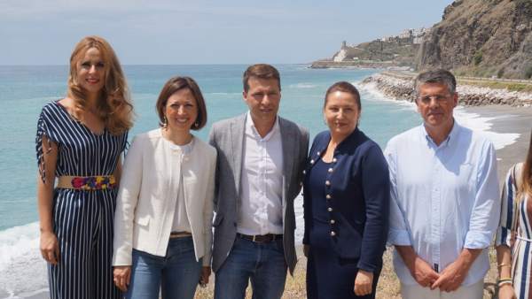 Carmen Crespo, Patricia Narro en Torrox Carmen Crespo, Patricia Narro en Torrox