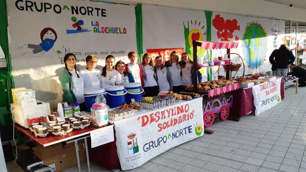 Colaboradores del Desayuno Solidario. Colaboradores del Desayuno Solidario.