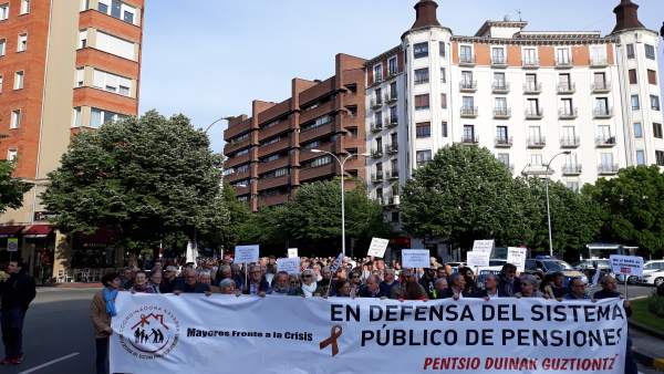 Manifestación por las pensiones en Pamplona Manifestación por las pensiones en Pamplona