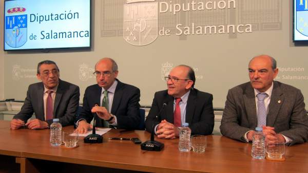 Firma del acuerdo con la Diputación de Salamanca Firma del acuerdo con la Diputación de Salamanca