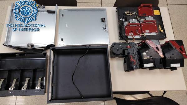 Objetos intervenidos en la detención de una pareja por 15 robos en Sevilla Objetos intervenidos en la detención de una pareja por 15 robos en Sevilla