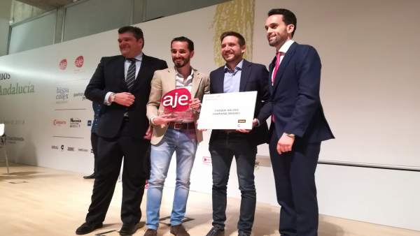 Entrega de premios AJE 2018 a Genially Entrega de premios AJE 2018 a Genially