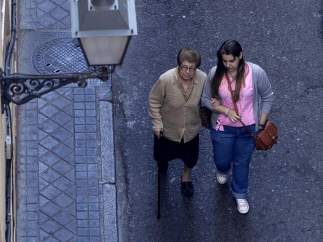 Se reducen las listas de espera de dependientes, pero aumentan las personas sin valorar