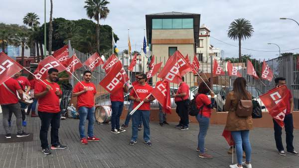 Concentración de los trabajadores de la Fecam Concentración de los trabajadores de la Fecam