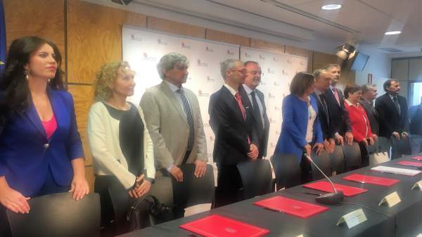 Valladolid.- Un momento de la firma del convenio Valladolid.- Un momento de la firma del convenio