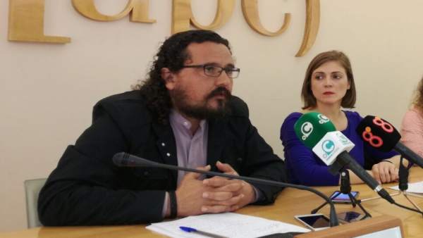 El coordinador provincial de IU, Fernando Macías El coordinador provincial de IU, Fernando Macías