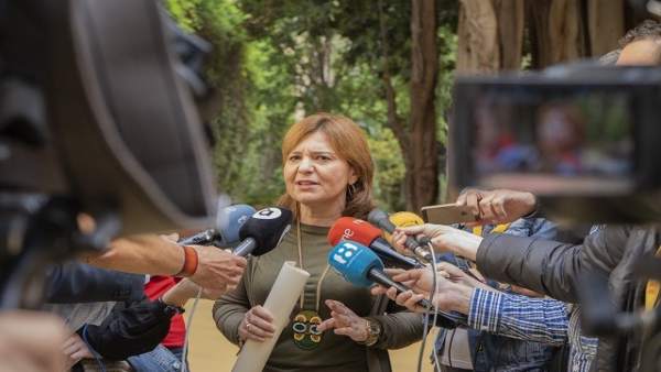 Bonig diu que li "dol" l'entrada a la presó de Milagrosa Martínez però que les sentències es "compleixen" Bonig diu que li "dol" l'entrada a la presó de Milagrosa Martínez però que les sentències es "compleixen"