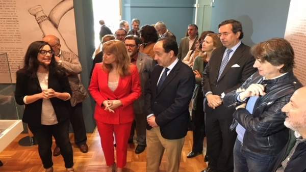 Mar Sancho Junto A Manuel López. Mar Sancho Junto A Manuel López.