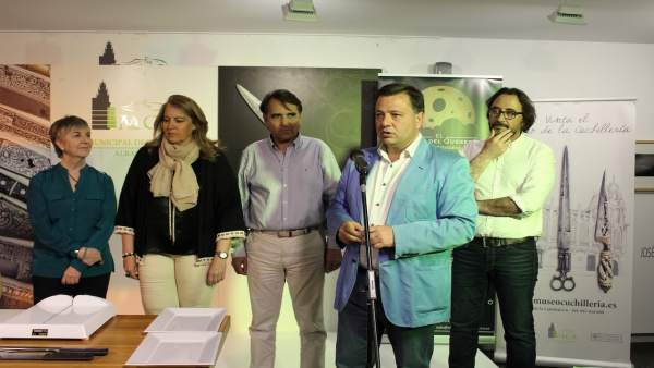 El alcalde anuncia que Albacete será capital mundial de la cuchillería El alcalde anuncia que Albacete será capital mundial de la cuchillería