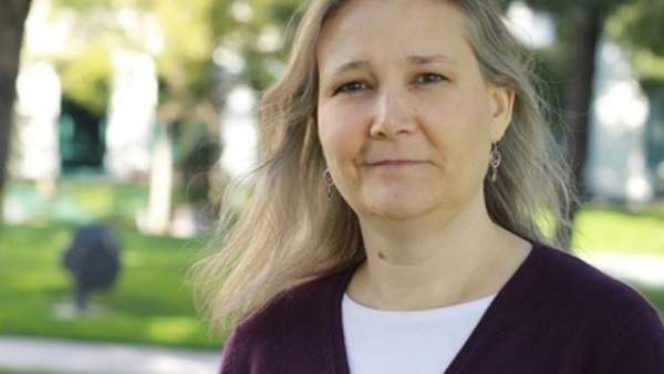 Amy Hennig Amy Hennig
