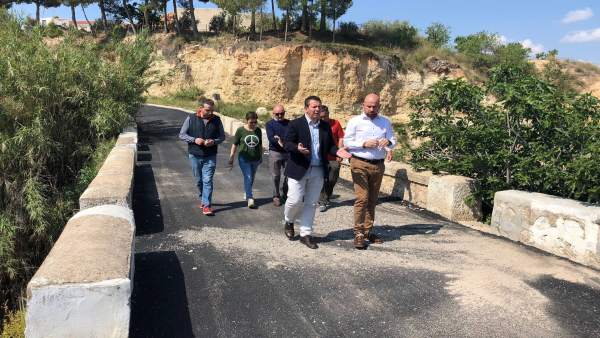 Una de las carreteras mejoradas, en Mula Una de las carreteras mejoradas, en Mula