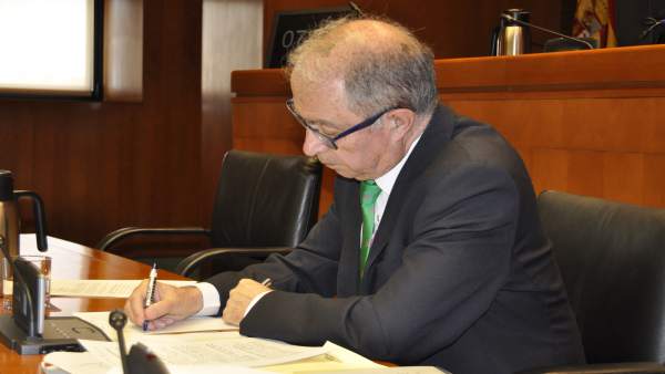 El consejero de Hacienda, Fernando Gimeno. El consejero de Hacienda, Fernando Gimeno.