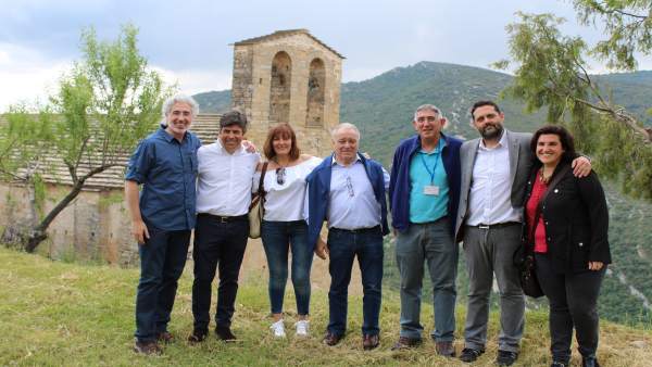 Representantes de ambas localidades, hoy en la romería a San Román Representantes de ambas localidades, hoy en la romería a San Román
