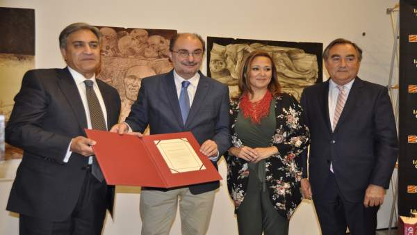 José Luis Corral ha recibido el Premio de las Letras Aragonesas 2018. José Luis Corral ha recibido el Premio de las Letras Aragonesas 2018.