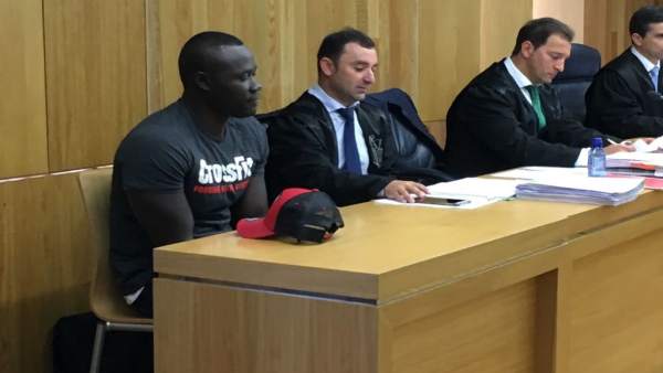 Ibrahima N., el acusado del crimen de Tatiana en el banquillo Ibrahima N., el acusado del crimen de Tatiana en el banquillo