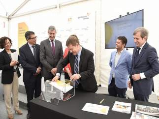 Colocación de la primera piedra de la planta fotovoltaica de Carpio de Tajo