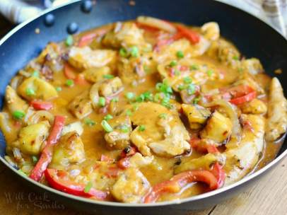 Pollo al curry con leche de coco