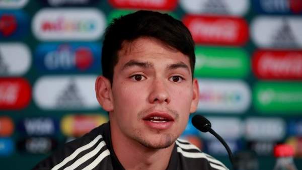 Hirving Lozano, en una rueda de prensa con la selección de México. Hirving Lozano, en una rueda de prensa con la selección de México.