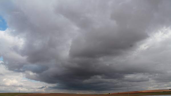 CIELO NUBLADO, TORMENTAS, TEMPORAL, LLUVIAS CIELO NUBLADO, TORMENTAS, TEMPORAL, LLUVIAS