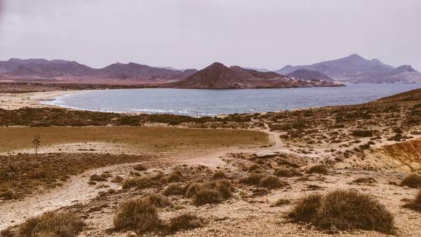 Playa de Los Genoveses, en el parque natural de Cabo de Gata Playa de Los Genoveses, en el parque natural de Cabo de Gata