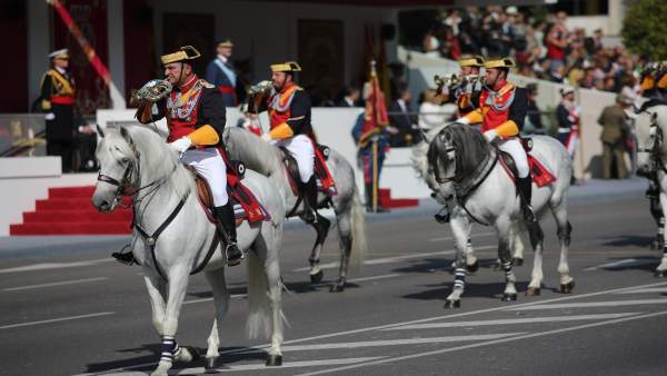Desfile militar del Día de la Hispanidad, el 12 de octubre Desfile militar del Día de la Hispanidad, el 12 de octubre