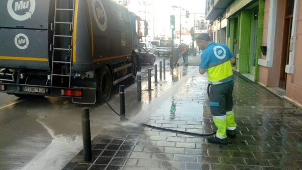 Trabajos en una de las calles afectadas Trabajos en una de las calles afectadas
