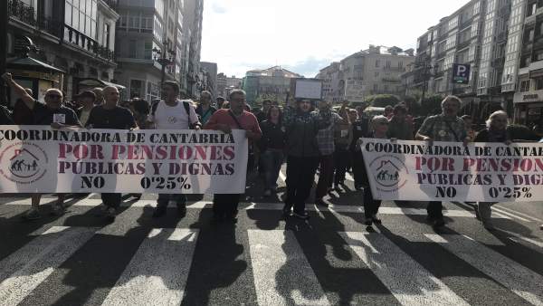 Manifestación convocada por la Coordinadora de Pensiones Manifestación convocada por la Coordinadora de Pensiones