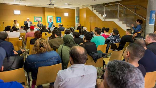 Encuentro con los alumnos del curso del PICH. Encuentro con los alumnos del curso del PICH.