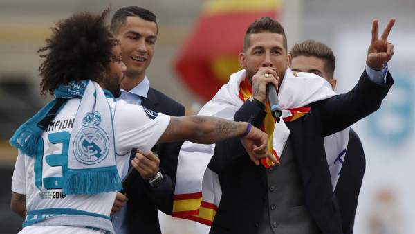 Sergio Ramos con el micrófono Sergio Ramos con el micrófono