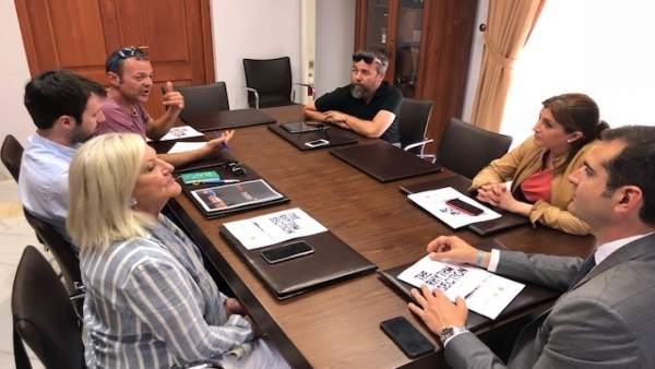 Fernández-Pacheco recibe a la productora 'Babieka Films' Fernández-Pacheco recibe a la productora 'Babieka Films'