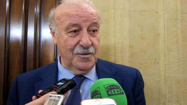 Vicente del Bosque atiende a los medios en Salamanca Vicente del Bosque atiende a los medios en Salamanca