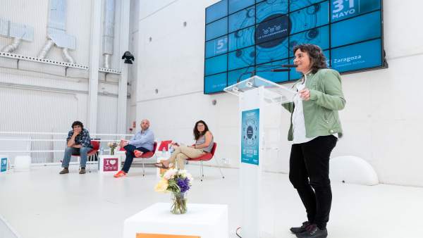 La vicealcaldesa Broto en el V aniversario de La Colaboradora La vicealcaldesa Broto en el V aniversario de La Colaboradora