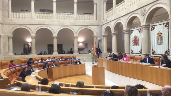 Pleno del Parlamento de La Rioja Pleno del Parlamento de La Rioja