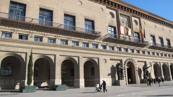Ayuntamiento de Zaragoza escorzo Ayuntamiento de Zaragoza escorzo