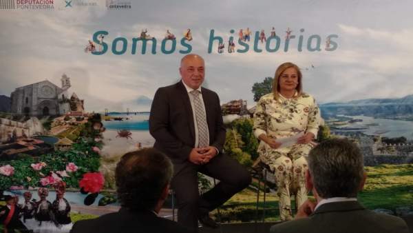 Antonio Ruiz y Carmela Silva, en la presentación de 'Somos historias' Antonio Ruiz y Carmela Silva, en la presentación de 'Somos historias'