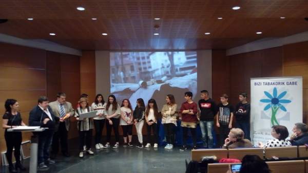 Entrega de los premios 'Kerik Gabeko Gazteak'. Entrega de los premios 'Kerik Gabeko Gazteak'.