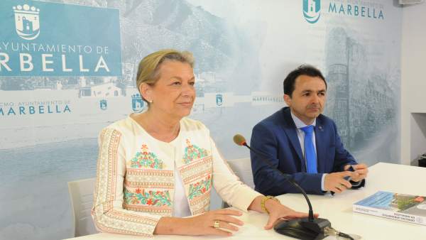 Francisca Caracuel, edil de Marbella, en rueda de prensa Francisca Caracuel, edil de Marbella, en rueda de prensa