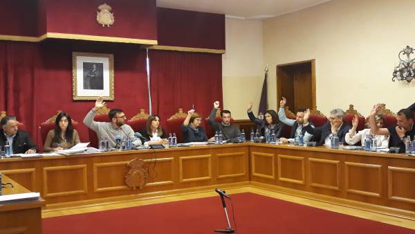 Pleno de Tui con medidas para los afectados por la explosión de Paramos Pleno de Tui con medidas para los afectados por la explosión de Paramos