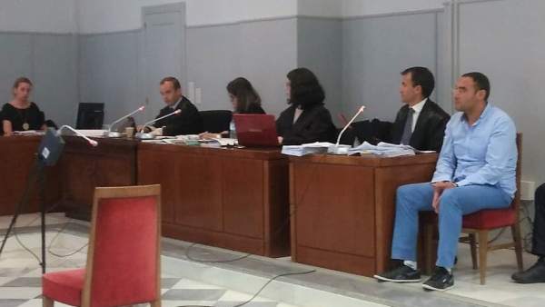 Juicio al acusado de asesinar a su bebé de 45 días en Almería Juicio al acusado de asesinar a su bebé de 45 días en Almería