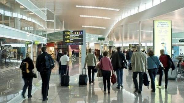 Aeropuerto de Barcelona-El Prat. Aeropuerto de Barcelona-El Prat.