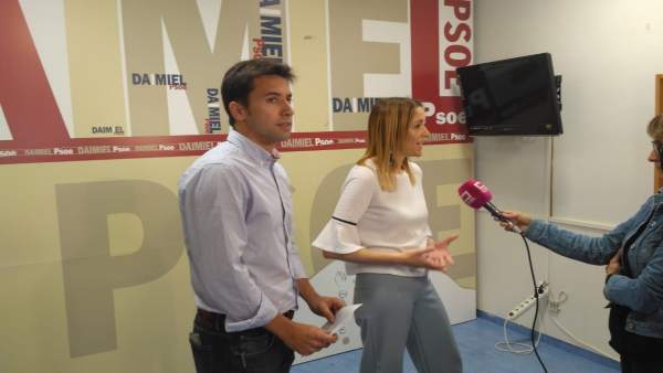 Cristina Maestre en la asamblea de la Agrupación Socialista de Daimiel Cristina Maestre en la asamblea de la Agrupación Socialista de Daimiel